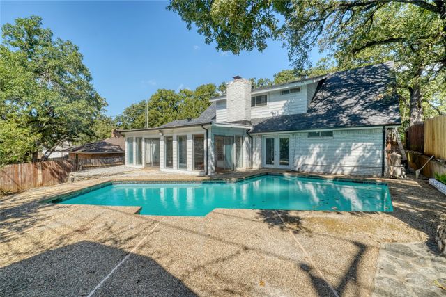 7540 Monterrey Drive, Fort Worth, TX 76112