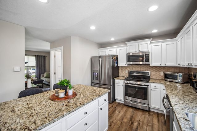 570 SE Cardinal Lane, Waukee, IA 50263