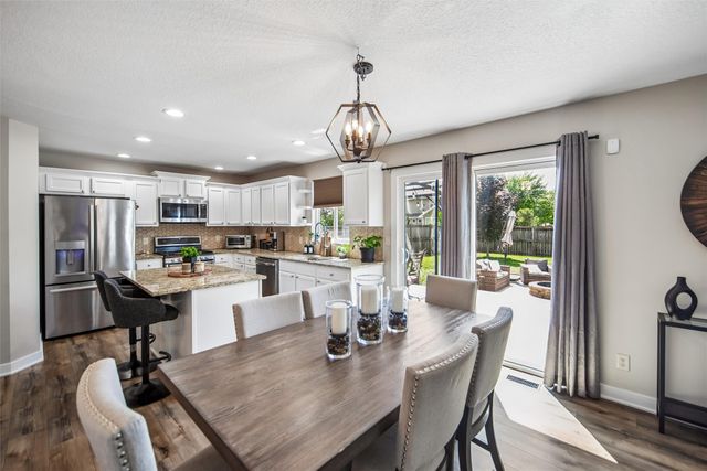 570 SE Cardinal Lane, Waukee, IA 50263