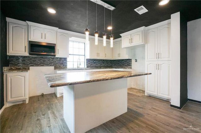 3903 E Lopez Drive, Edinburg, TX 78542