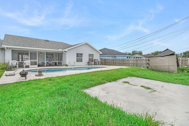 6915 NW Hershy Circle, Port St. Lucie, Port St Lucie, FL 34983