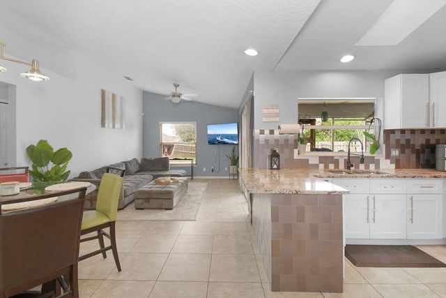 6915 NW Hershy Circle, Port St. Lucie, Port St Lucie, FL 34983