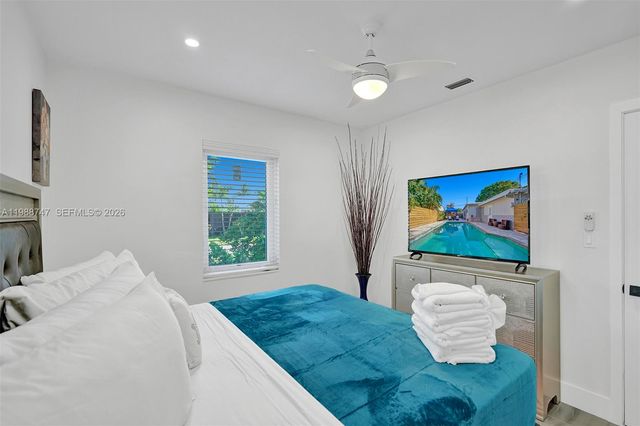 1800 N Victoria Park Rd, Fort Lauderdale, FL 33305