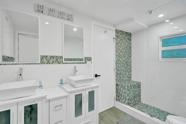 1800 N Victoria Park Rd, Fort Lauderdale, FL 33305