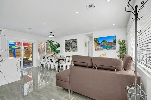 1800 N Victoria Park Rd, Fort Lauderdale, FL 33305