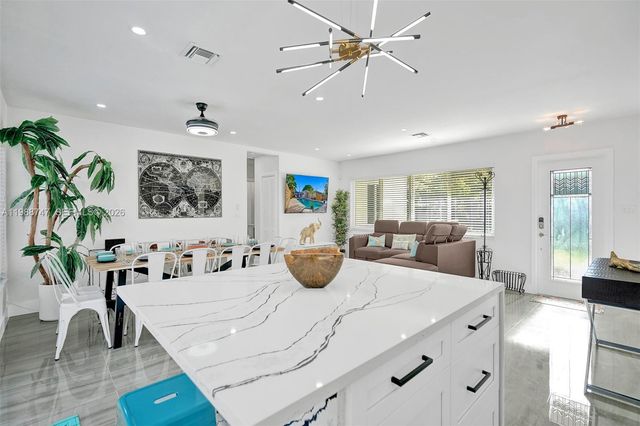 1800 N Victoria Park Rd, Fort Lauderdale, FL 33305