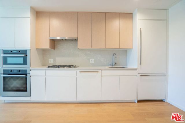 877 Francisco Street 2210, Los Angeles, CA 90017