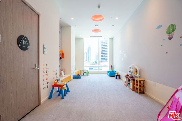 877 Francisco Street 2210, Los Angeles, CA 90017