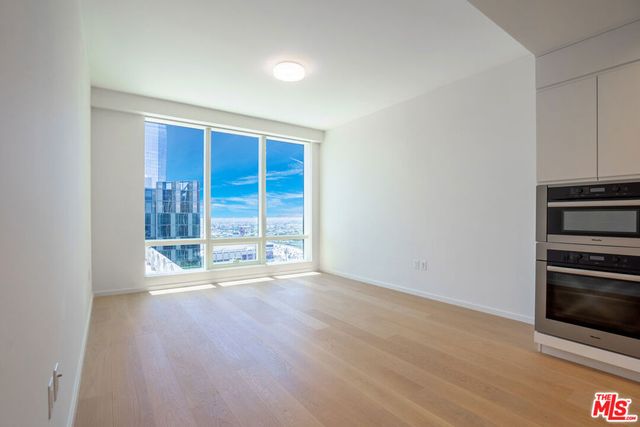 877 Francisco Street 2210, Los Angeles, CA 90017