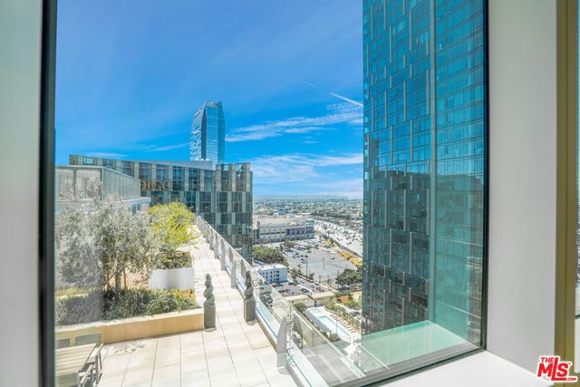 877 Francisco Street 2210, Los Angeles, CA 90017