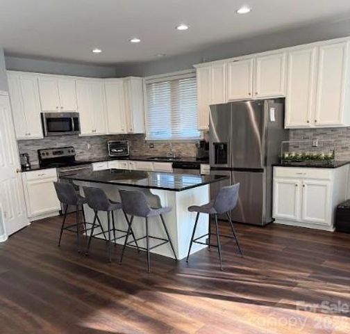 10104 Treetop Lane, Cornelius, NC 28031
