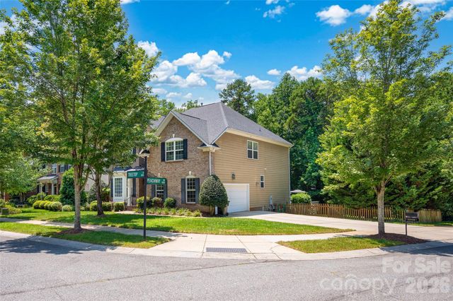10104 Treetop Lane, Cornelius, NC 28031