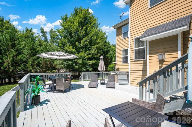10104 Treetop Lane, Cornelius, NC 28031