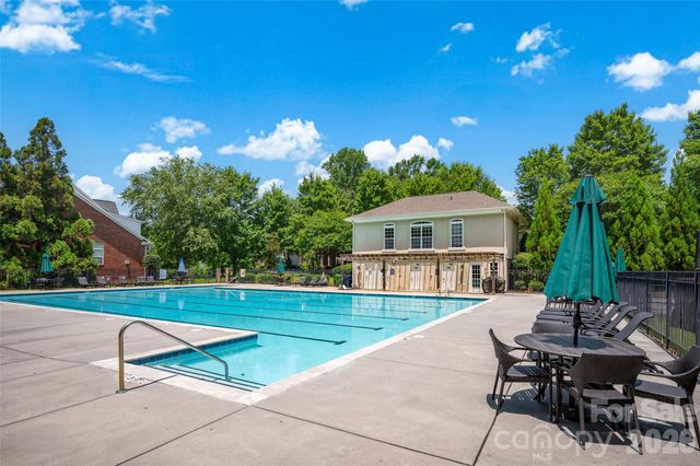 10104 Treetop Lane, Cornelius, NC 28031
