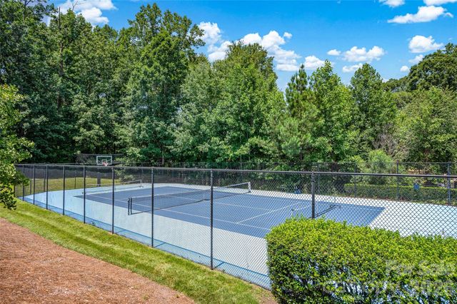 10104 Treetop Lane, Cornelius, NC 28031