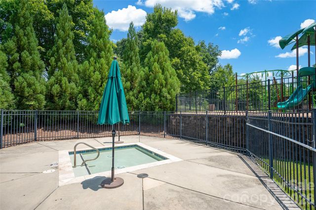 10104 Treetop Lane, Cornelius, NC 28031