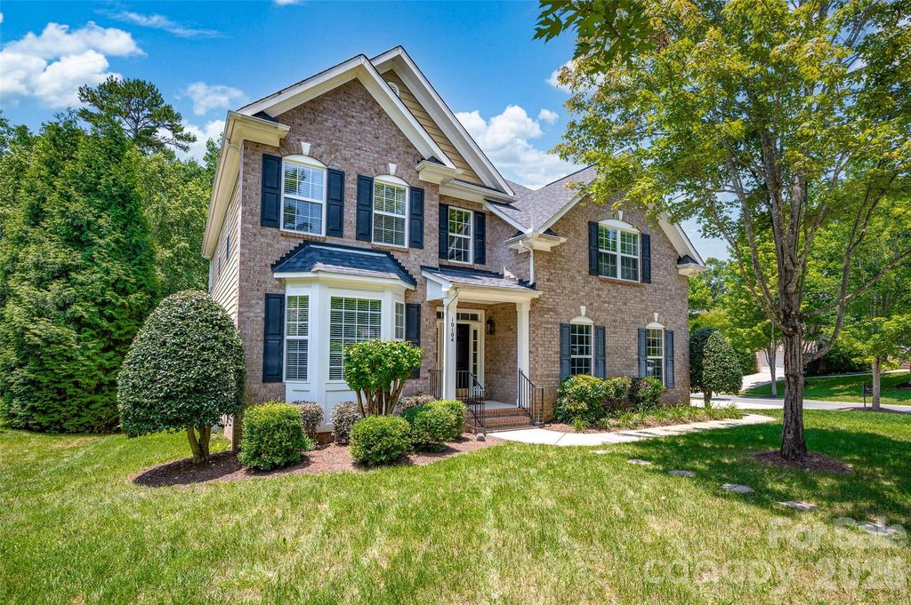 10104 Treetop Lane, Cornelius, NC 28031