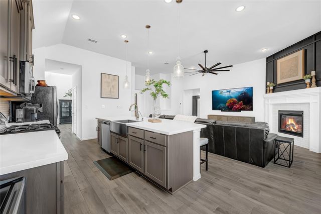 150 Valley Ranch Trail, Dayton, TX 77535