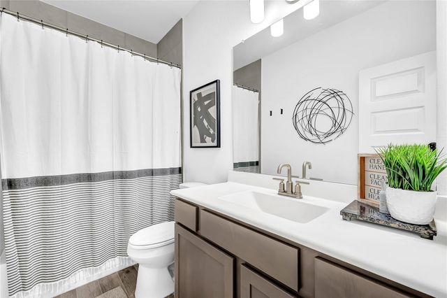 150 Valley Ranch Trail, Dayton, TX 77535