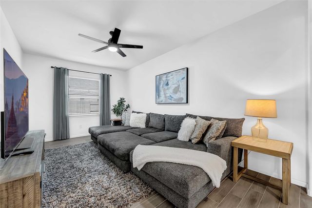 150 Valley Ranch Trail, Dayton, TX 77535