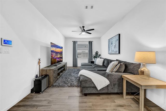 150 Valley Ranch Trail, Dayton, TX 77535