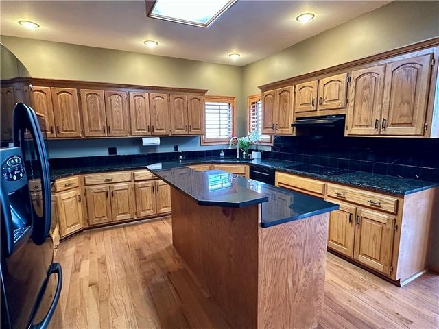 610 E 14th Street, Maryville, MO 64468