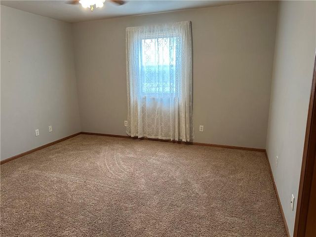 610 E 14th Street, Maryville, MO 64468