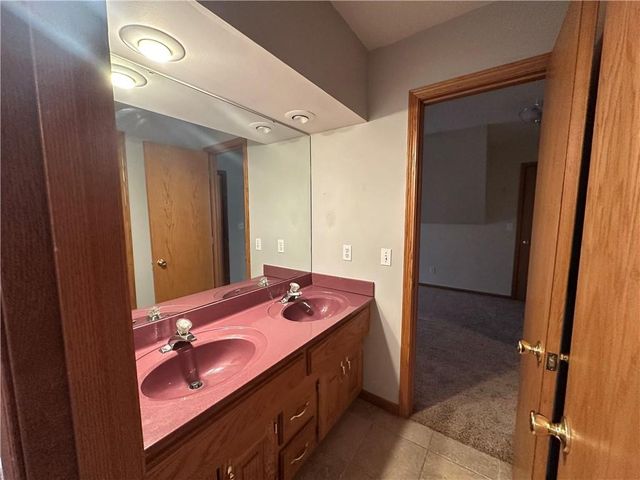 610 E 14th Street, Maryville, MO 64468