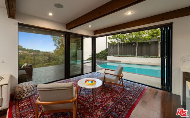 2608 Carman Crest Drive, Los Angeles, CA 90068