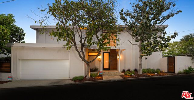 2608 Carman Crest Drive, Los Angeles, CA 90068