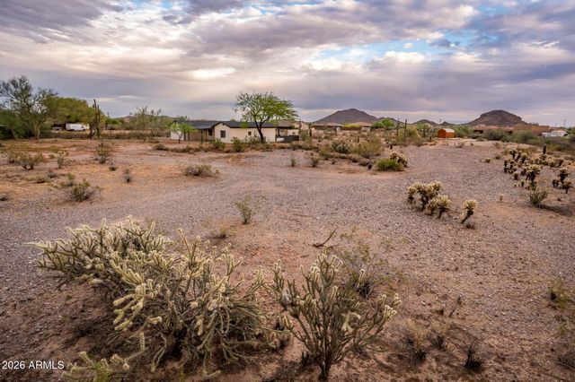 15670 W SKINNER Road, Surprise, AZ 85387