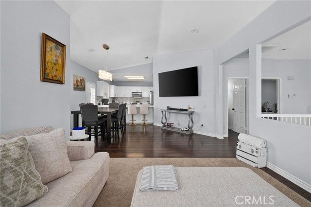 3231 Hannover Street, Corona, CA 92882