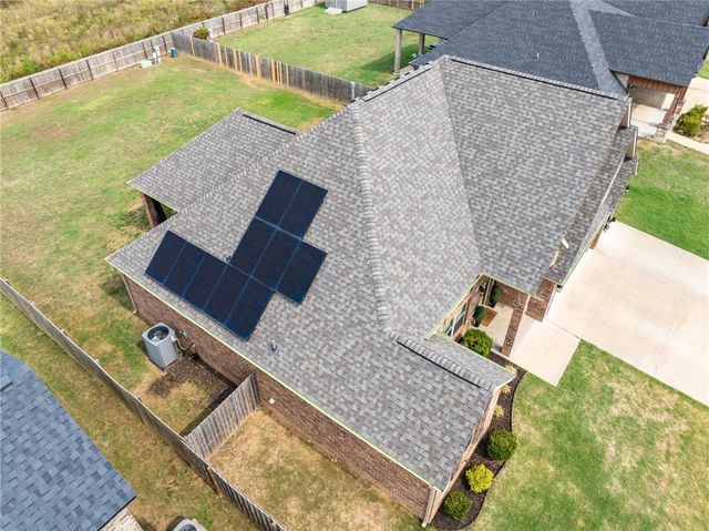 1158 Ruscello Avenue, Tontitown, AR 72762