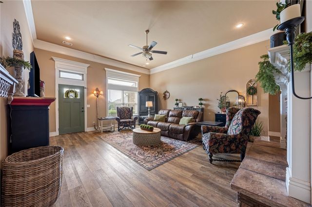 1158 Ruscello Avenue, Tontitown, AR 72762