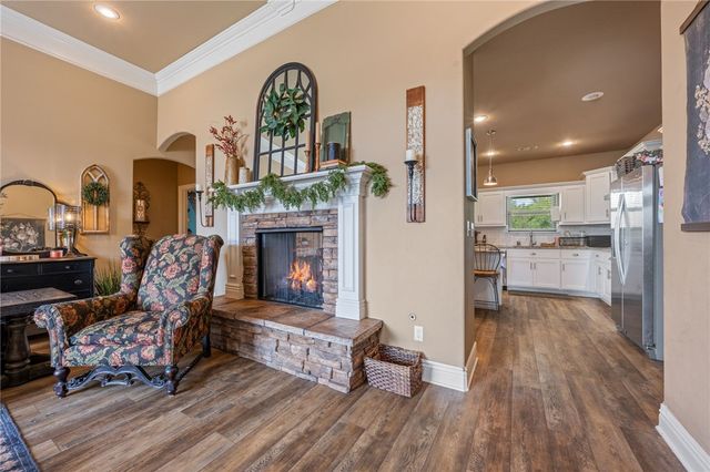 1158 Ruscello Avenue, Tontitown, AR 72762