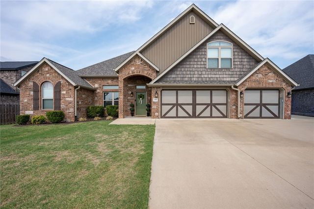 1158 Ruscello Avenue, Tontitown, AR 72762