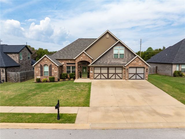 1158 Ruscello Avenue, Tontitown, AR 72762