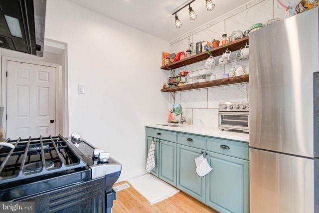 2448 CEDAR ST, Philadelphia, PA 19125