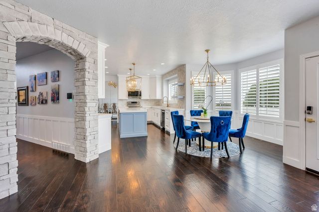 76 N SUNSET DR, Vineyard, UT 84059
