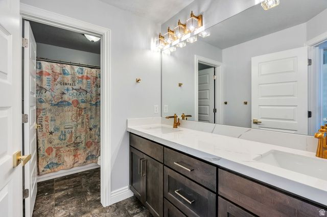 76 N SUNSET DR, Vineyard, UT 84059