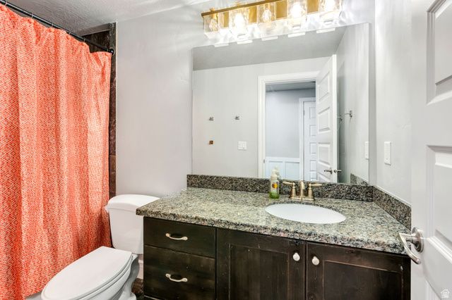 76 N SUNSET DR, Vineyard, UT 84059