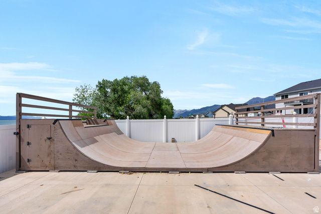 76 N SUNSET DR, Vineyard, UT 84059
