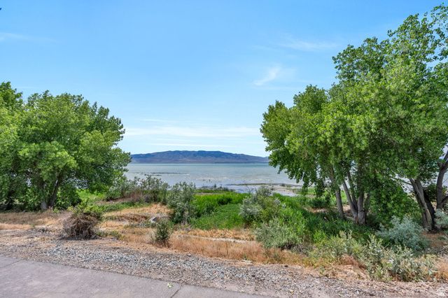 76 N SUNSET DR, Vineyard, UT 84059