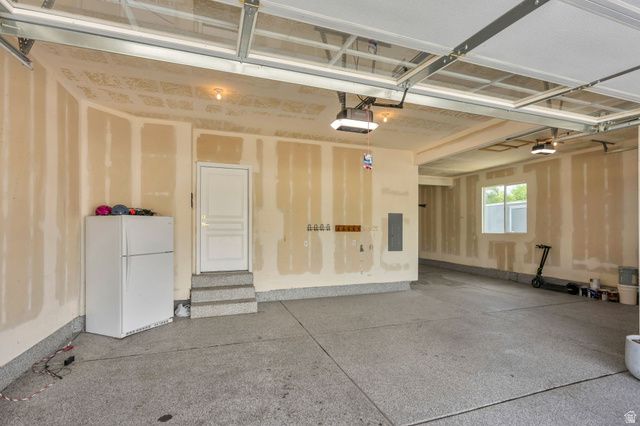 76 N SUNSET DR, Vineyard, UT 84059