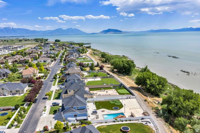 76 N SUNSET DR, Vineyard, UT 84059