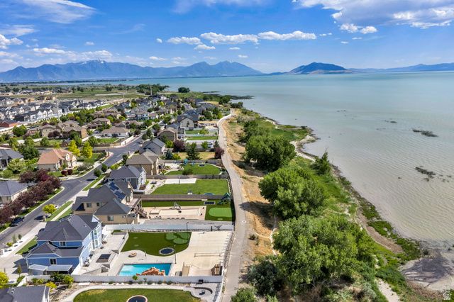 76 N SUNSET DR, Vineyard, UT 84059