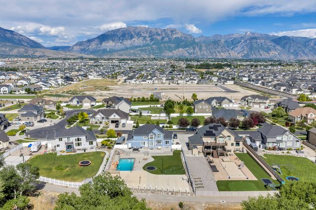76 N SUNSET DR, Vineyard, UT 84059