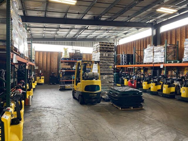 501 Airport Road, Medford, OR 97504