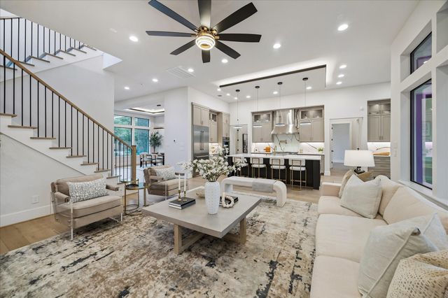 4714 Tamarisk Street, Bellaire, TX 77401