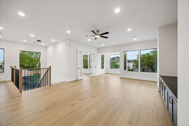 4714 Tamarisk Street, Bellaire, TX 77401